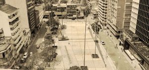 Foto antigua del actual Centro Empresarial de la Cámara de Comercio Ibagué