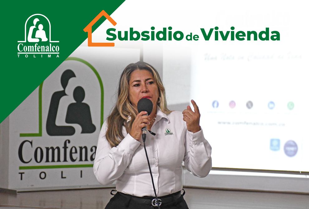 mujer dando capacitación de postulación al subsidio de vivienda Comfenalco Tolima